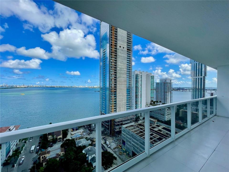 600 NE 27 ST 2302, Miami, Florida 33137