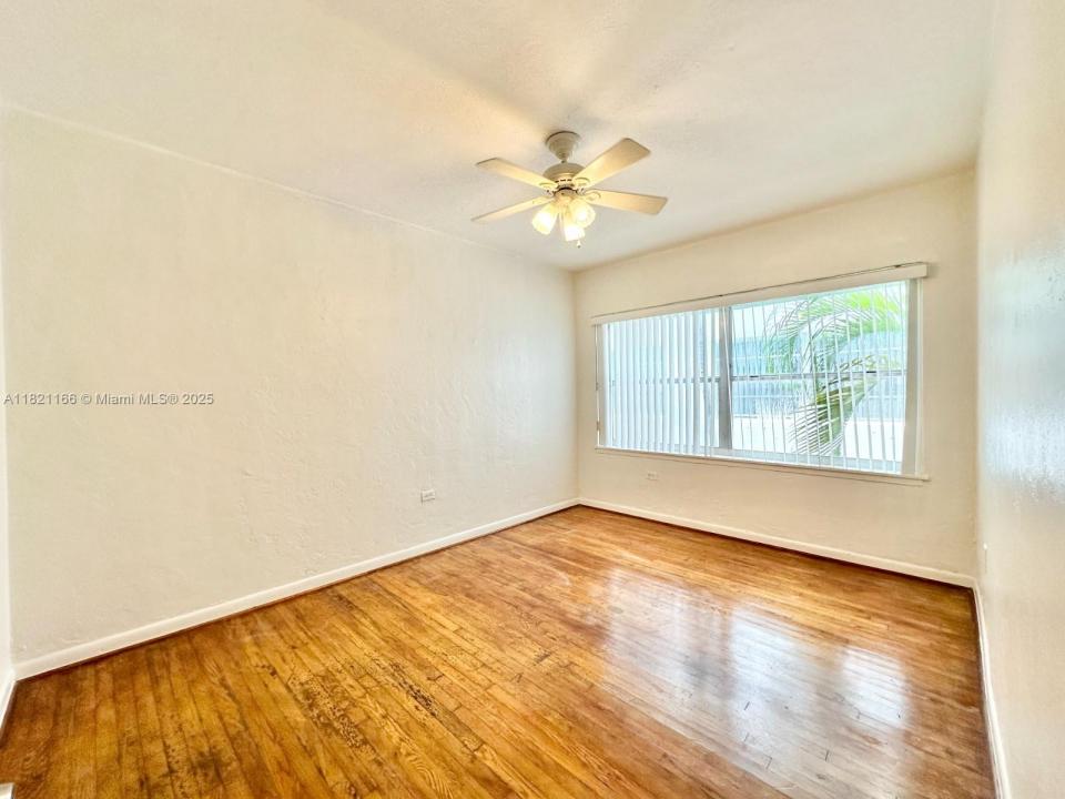 1555 Pennsylvania Ave 105, Miami Beach, Florida 33139