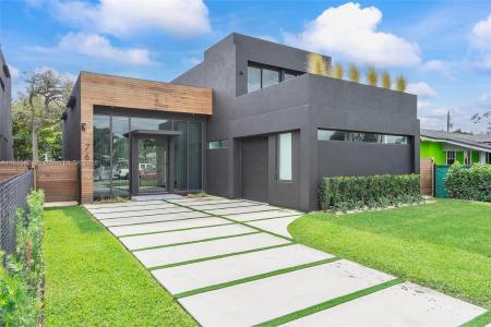 76 NW 44th St, Miami, Florida 33127, USA