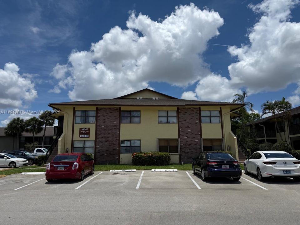 10017 Winding Lake Rd 201, Sunrise, Florida 33351, Amerika Birleşik Devletleri