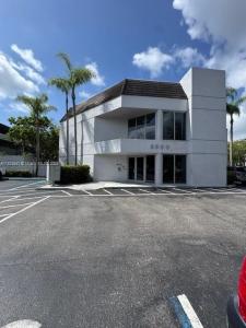 8600 SW 92nd St A-106, Miami, Florida 33156, USA