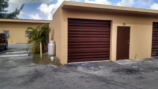 7724 W 24th Ave, Hialeah, Florida 33016, USA