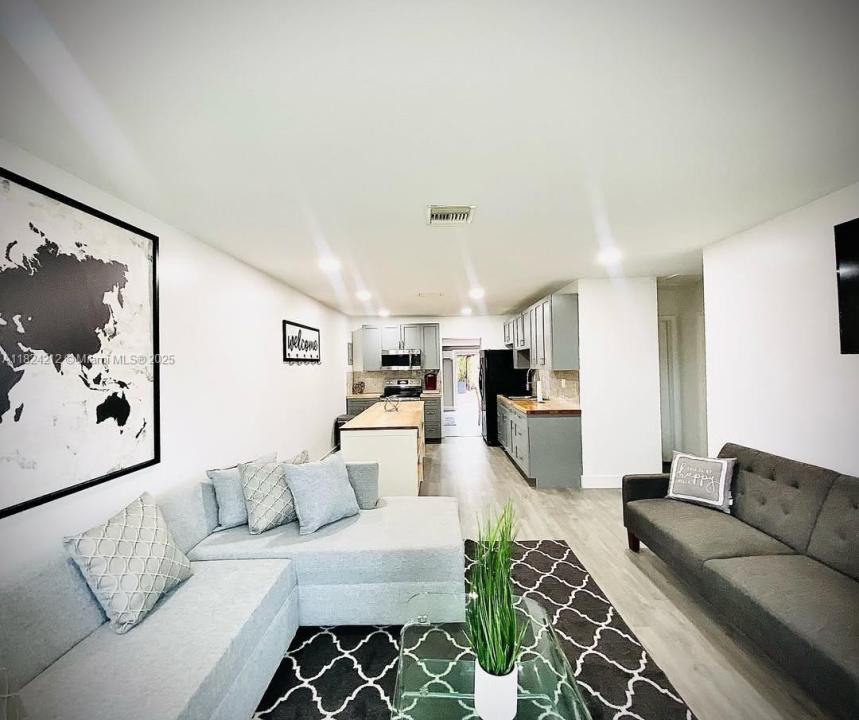817 NW 30th Ct 1, Wilton Manors, フロリダ 33311, アメリカ合衆国