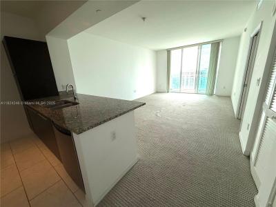 951 Brickell Ave 3703, Miami, Florida 33131, USA