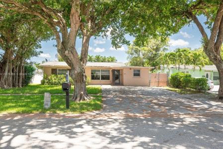 5576 SW 7th St, Margate, Florida 33068, USA