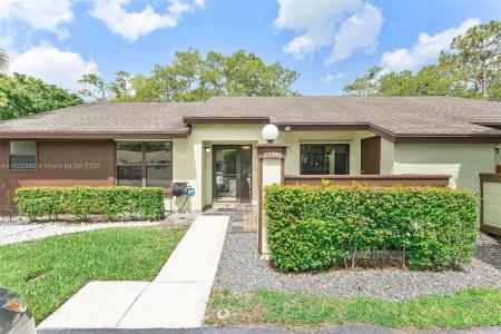 319 Elmira Ct, Royal Palm Beach, Florida 33411, USA