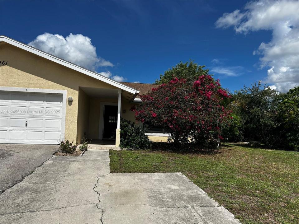 2161 41ST, Naples, フロリダ 34116, アメリカ合衆国