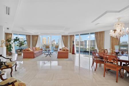 2800 Island Blvd 1505, Aventura, Florida 33160, USA