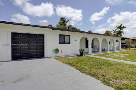 3517 NW 179th St 0, Miami Gardens, Florida 33056, USA
