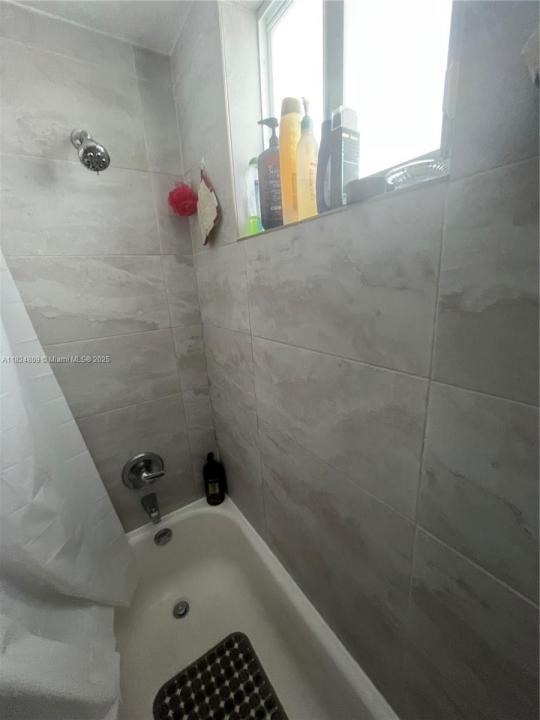 37 NW 19th Ave, Miami, Florida 33125