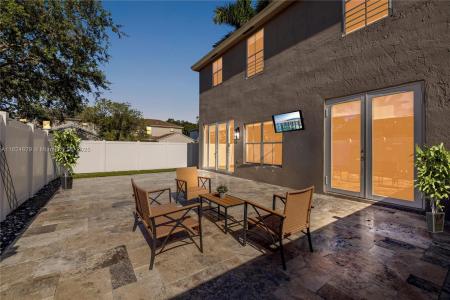 20709 NW 1st St, Pembroke Pines, Florida 33029, USA