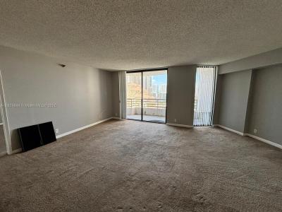 3300 NE 191st St 1915, Aventura, Florida 33180, USA