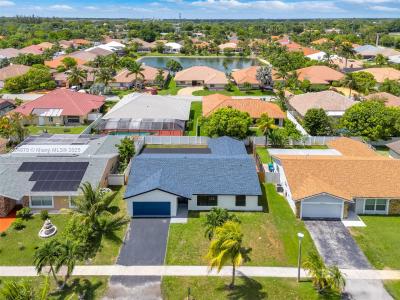 7441 NW 38th Ct, Lauderhill, Florida 33319, USA