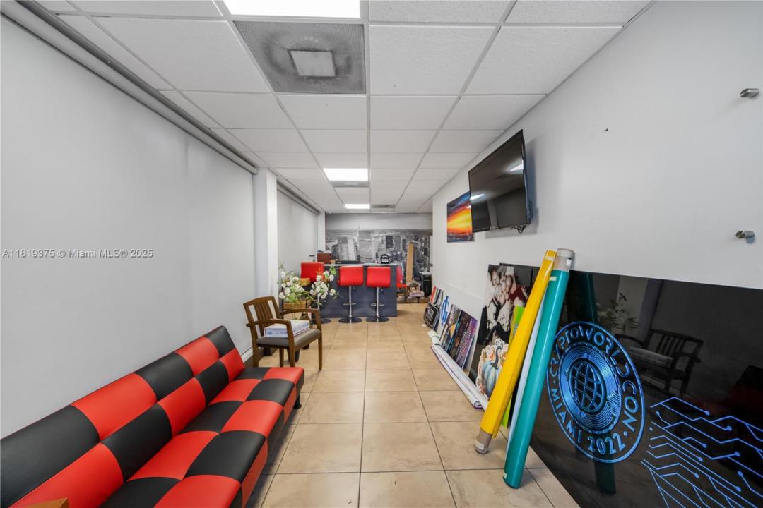 6772 W Flagler St, Miami, フロリダ 33144, アメリカ合衆国