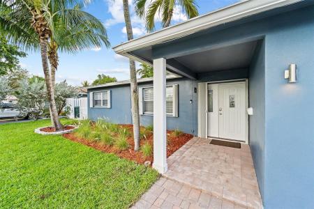 2005 NW 37th St, Oakland Park, Florida 33309, USA