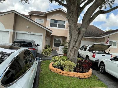 4925 W Lakes Dr, Deerfield Beach, Florida 33442, USA