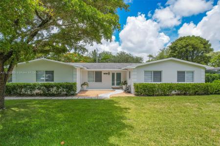 17460 SW 85th Ave, Palmetto Bay, Florida 33157, USA