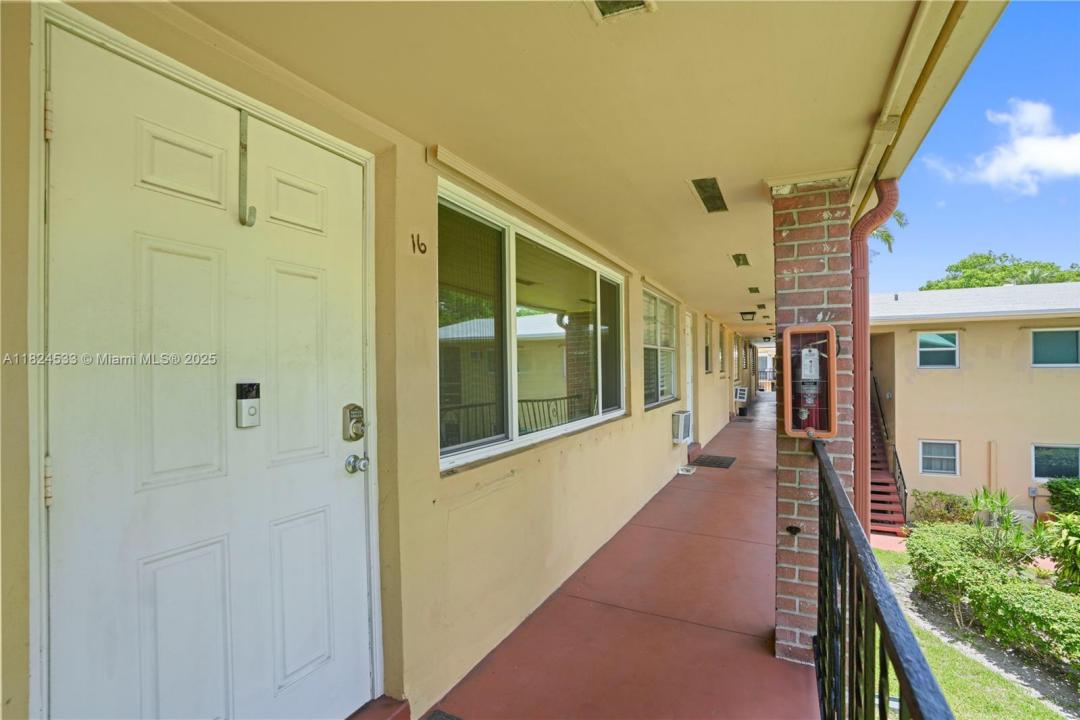 3600 Harrison St 16B, Hollywood, フロリダ 33021, アメリカ合衆国