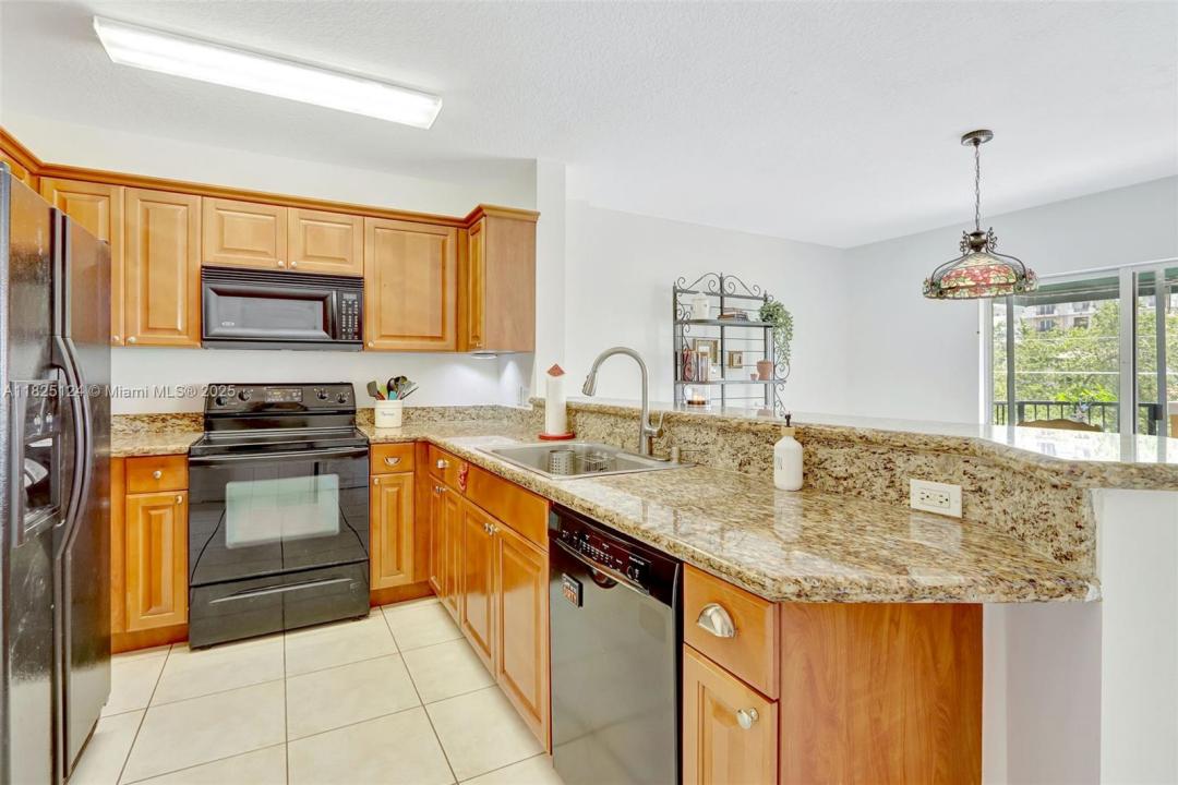 322 Madeira Ave. 402, Coral Gables, Флорида 33134, Соединенные Штаты