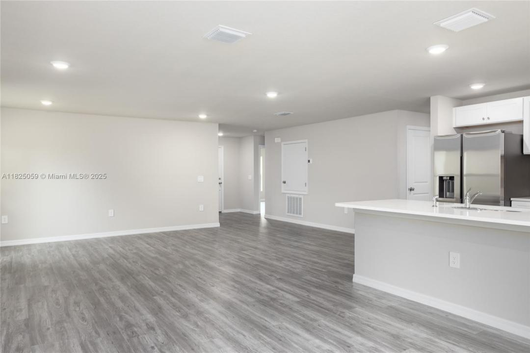 899 Brickell Street SE, Palm Bay, Florida 32909, Stati Uniti