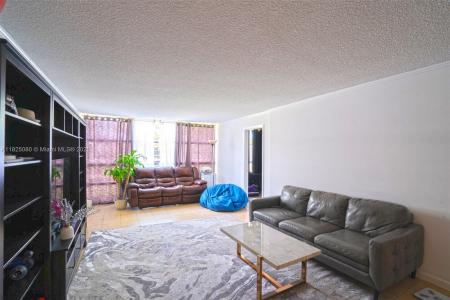 2101 Atlantic Shores Blvd 120, Hallandale Beach, Florida 33009, USA