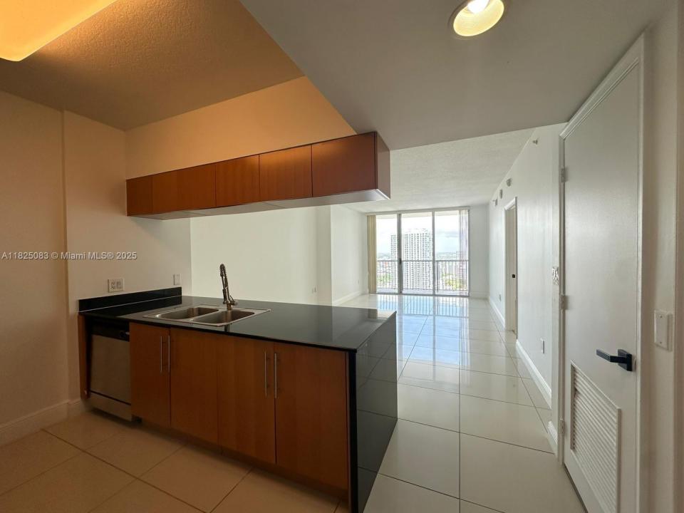 Miami, Florida 33132