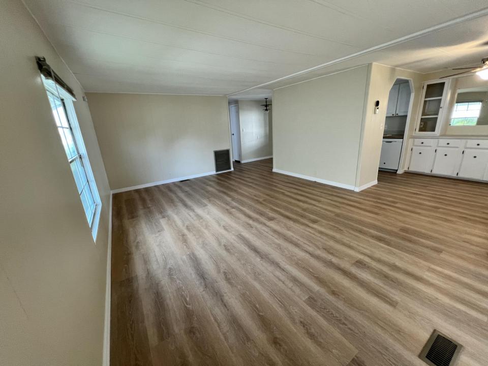 1005 Thrush Circle, Barefoot Bay, Barefoot Bay, Флорида 32976, Соединенные Штаты