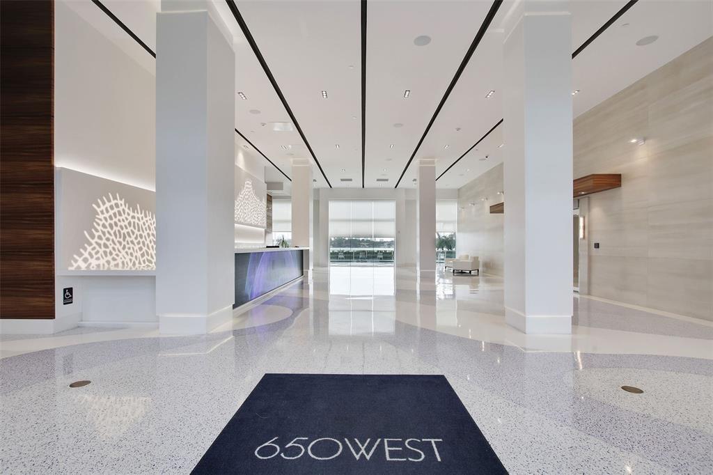650 West Ave 2808, The Floridian Condo, Miami Beach, Florida 33139, Estados Unidos