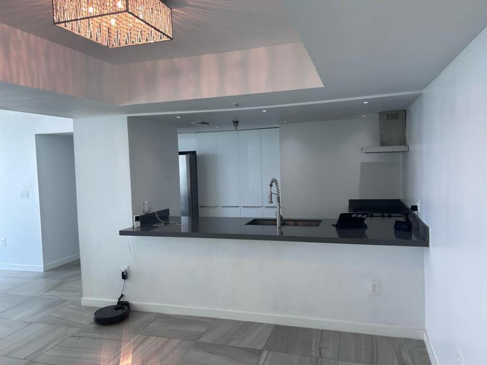 650 West Ave 2808, The Floridian Condo, Miami Beach, Florida 33139, Estados Unidos