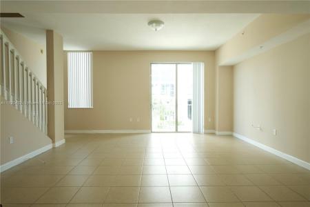 2150 Van Buren St TH105, Hollywood, Florida 33020, USA