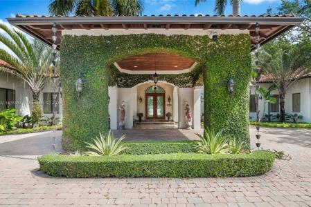 7405 SW 104th St, Pinecrest, פלורידה 33156, ארצות הברית של אמריקה 