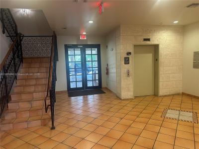 6600 N Cow Pen Rd, Miami Lakes, Florida 33014, USA