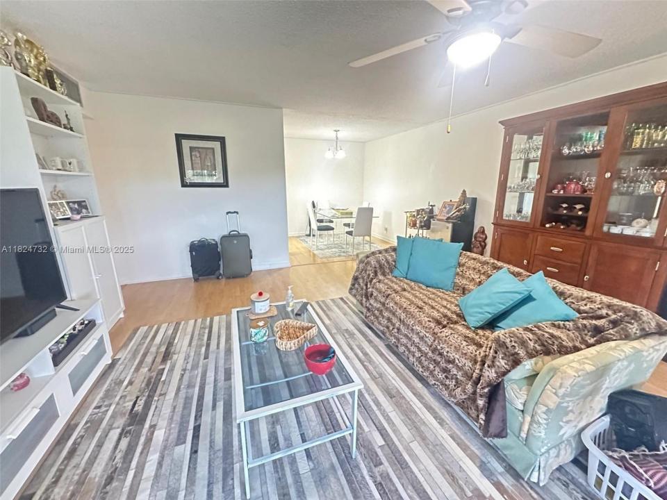 3821 Environ Blvd 407, Lauderhill, Florida 33319, HOA KỲ