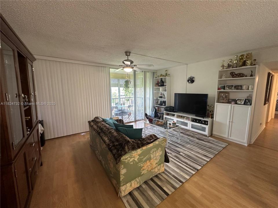 3821 Environ Blvd 407, Lauderhill, Florida 33319, HOA KỲ