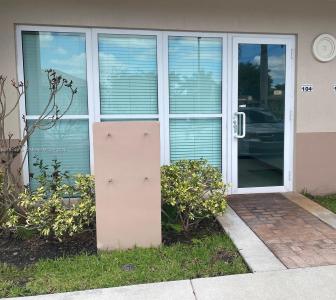 5220 S University Dr 104C, Davie, Florida 33328