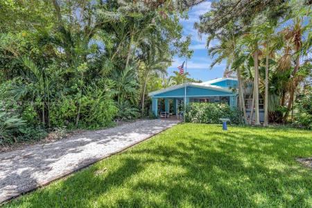 1991 NE 178th St, North Miami Beach, Florida 33162, USA