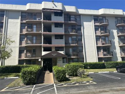2771 Riverside Dr 504-A, Coral Springs, Florida 33065, USA