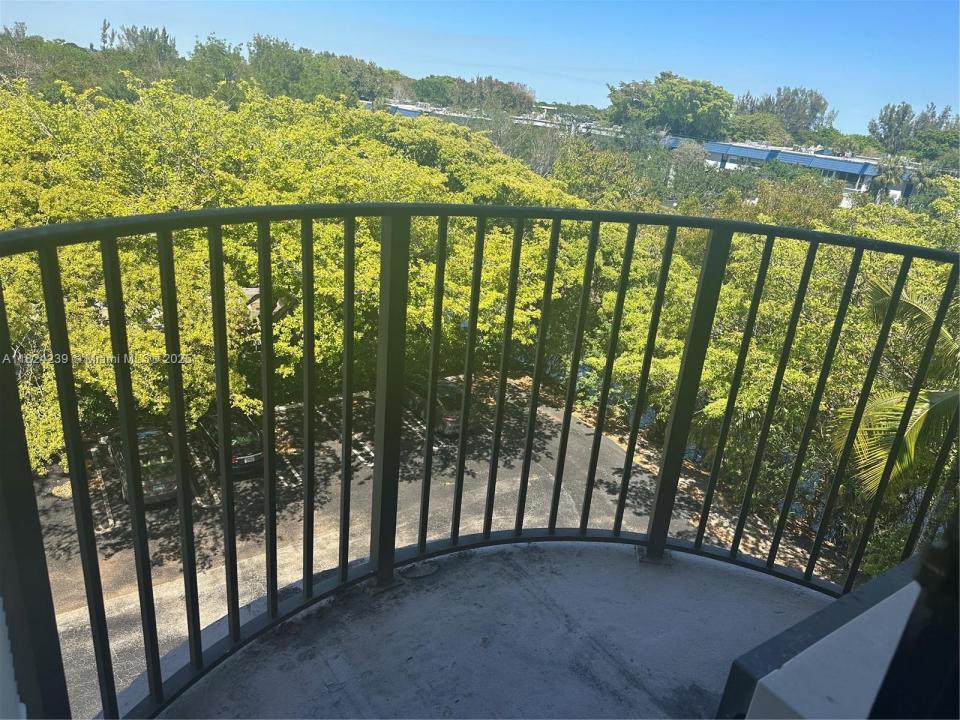 2771 Riverside Dr 504-A, Coral Springs, Florida 33065