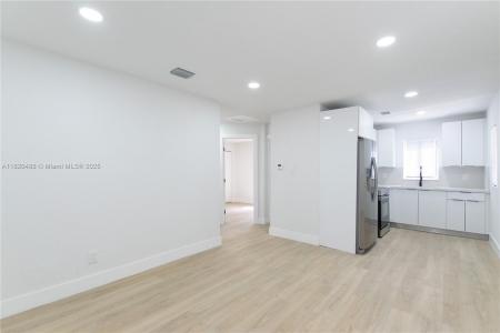 2250 NW 95th Ter, Miami, Florida 33147, USA