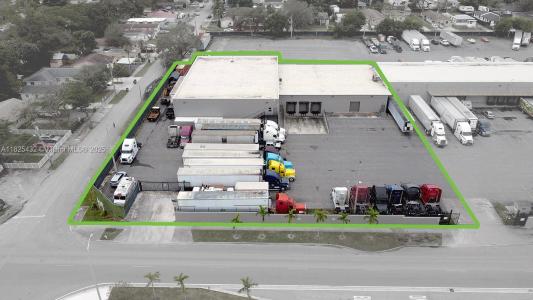 2424 NW 46th St, Miami, Florida 33142, USA