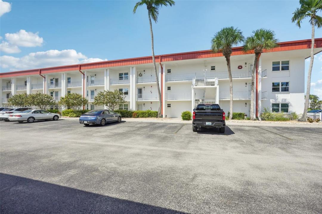 1700 Pine Valley Dr 205, Fort Myers, Floryda 33907, USA