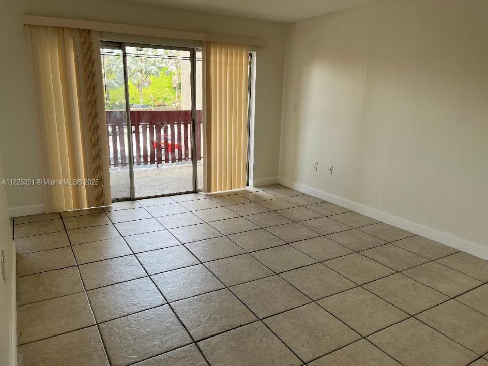 10651 SW 108th Ave 2E, Miami, Florida 33176, Amerika Birleşik Devletleri