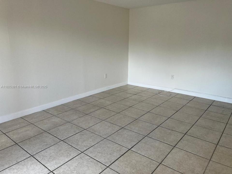 10651 SW 108th Ave 2E, Miami, Florida 33176, Amerika Birleşik Devletleri