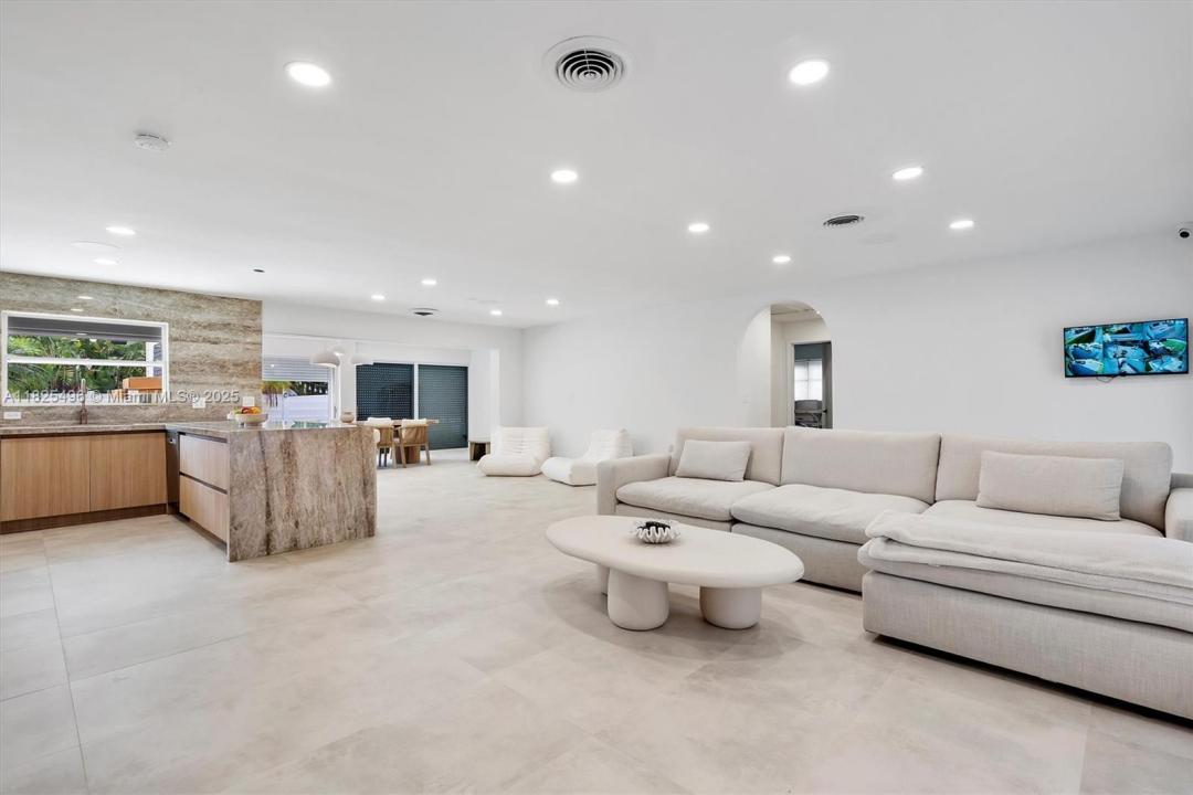 417 N Highland Dr, Hollywood, Florida 33021, Estados Unidos