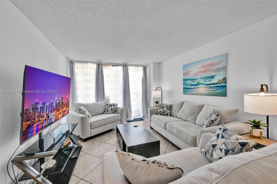111 Briny Ave 19-05, Pompano Beach, Florida 33062
