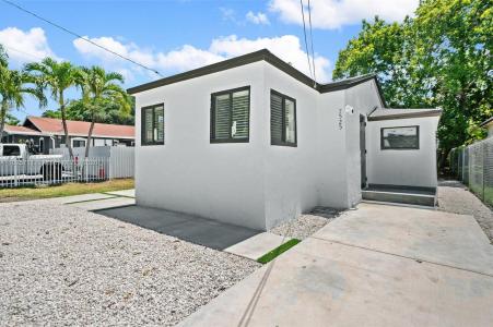 7525 NW 15th Ave, Miami, Florida 33147, USA