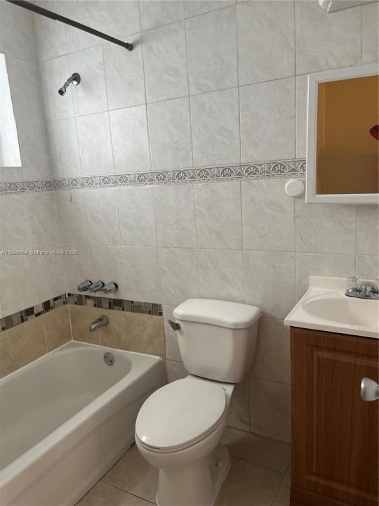66 W 9th St 0, Hialeah, פלורידה 33010, ארצות הברית של אמריקה 