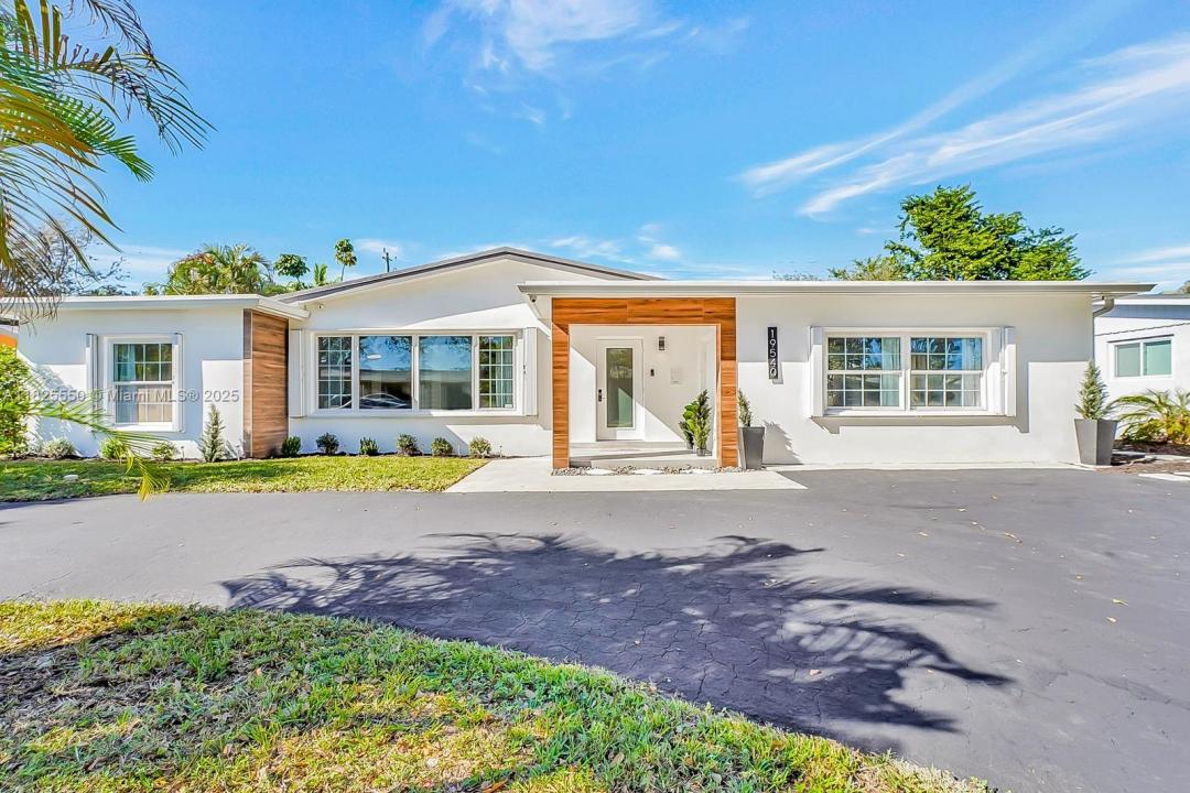 19540 NE 18th Ct, Miami, 佛罗里达州 33179, 美国