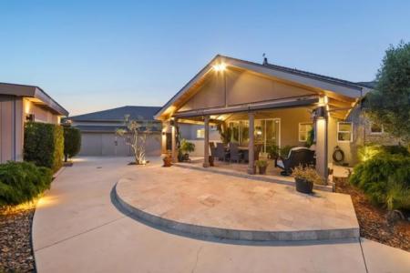 Geneil Court, Hollister, California 95023, Estados Unidos