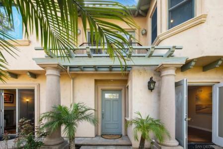 Pine St, Coronado, California 92118